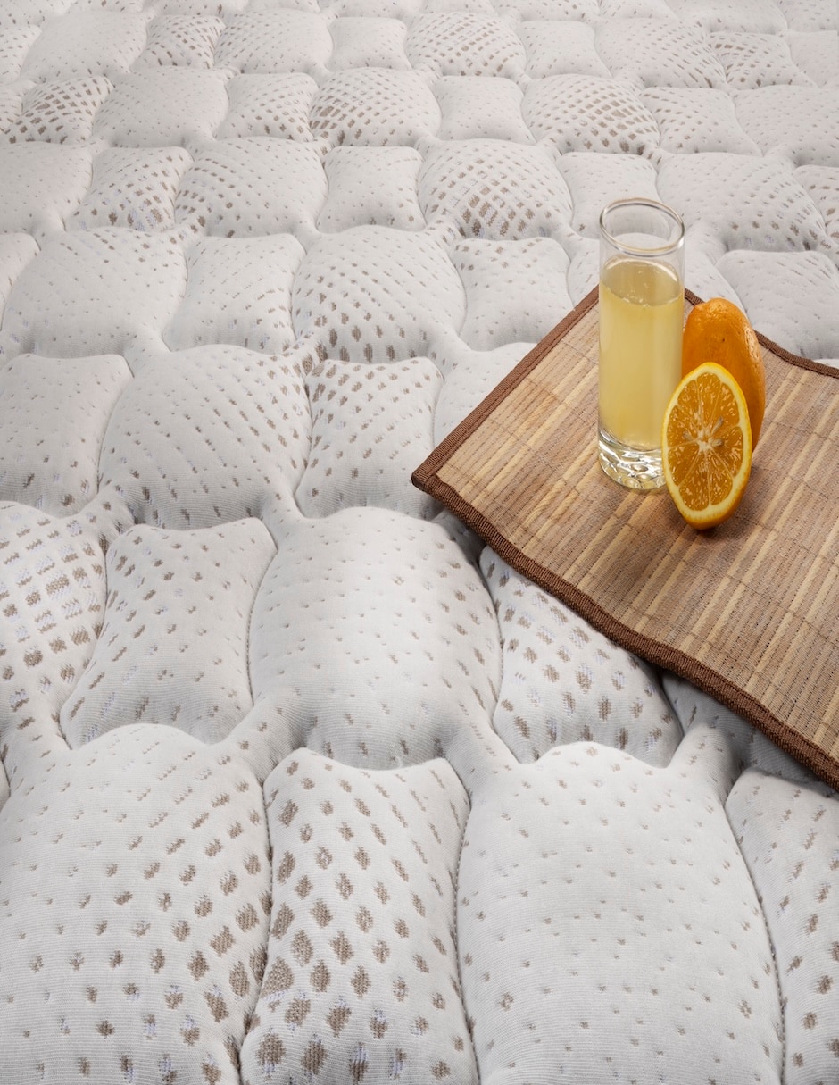 Colchón Bliss Espuma Cobre Antibacterias y Fresca Firme Híbrido